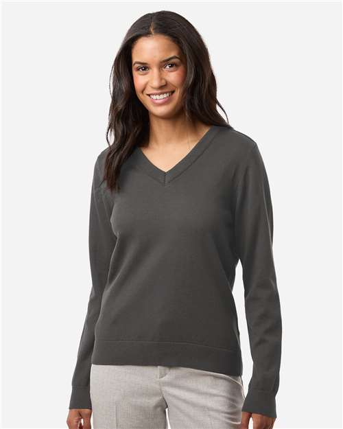 Devon & Jones DG445W Sweater – Front